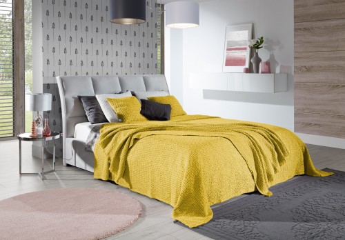 Łóżko-z-narzutą-w-kolorze-Yellow-E27813_kolekcja_Favo-Design-VitalHome.jpg