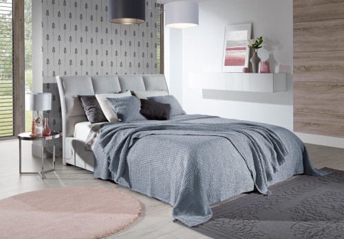 Łóżko-z-narzutą-w-kolorze-Azure M30266-kolekcja_Favo-Design-VitalHome.jpg