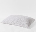 Poduszka -w-kolorze-Biały-C27919-kolekcja-FavoDesign-VitalHome.jpg