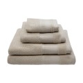 Ręcznik Koby Beige 550g/m2, zestawienie 4 różnych rozmiarów.