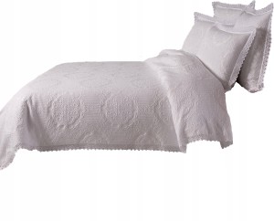 Narzuta FUST 115  BIAŁA 240x260 z koronką+2 poszewki